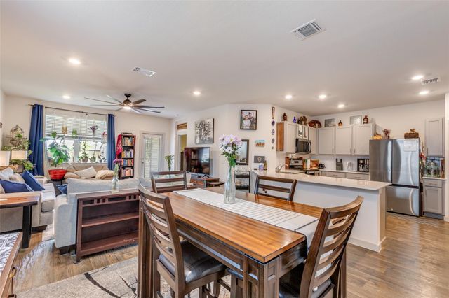 822 Pease River WAY, Hutto, TX 78634