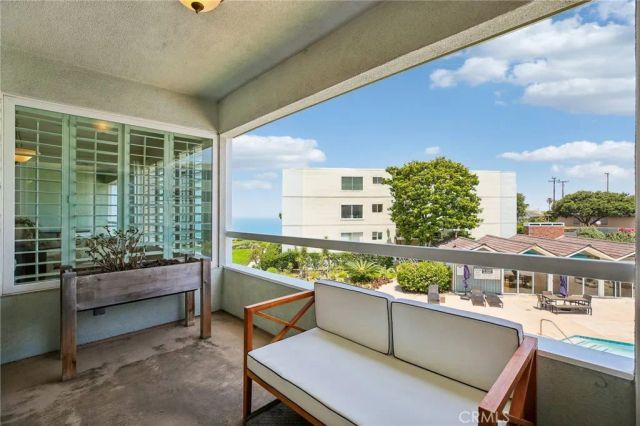 645 Paseo De La Playa 201, Redondo Beach, CA 90277