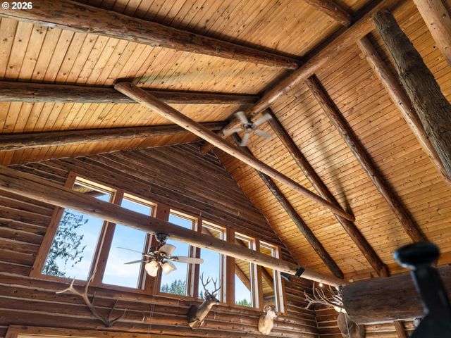 38342 S SAWTELL Rd, Molalla, OR 97038