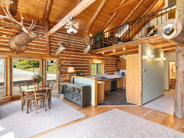 38342 S SAWTELL Rd, Molalla, OR 97038