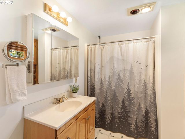 38342 S SAWTELL Rd, Molalla, OR 97038
