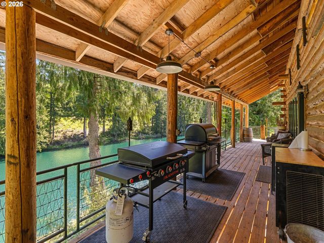 38342 S SAWTELL Rd, Molalla, OR 97038