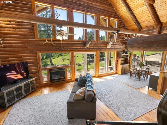 38342 S SAWTELL Rd, Molalla, OR 97038