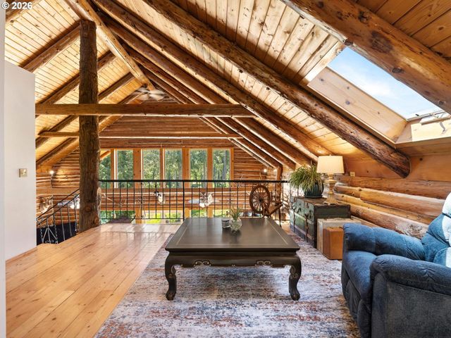 38342 S SAWTELL Rd, Molalla, OR 97038