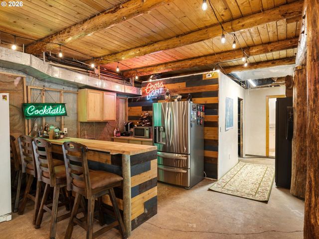 38342 S SAWTELL Rd, Molalla, OR 97038