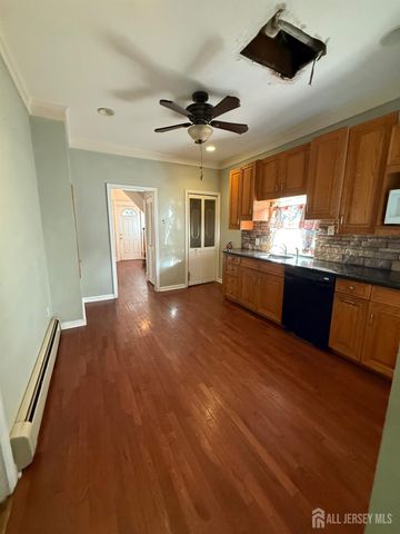 9 Palm Place, South River, NJ 08882