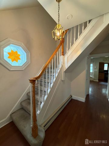 9 Palm Place, South River, NJ 08882
