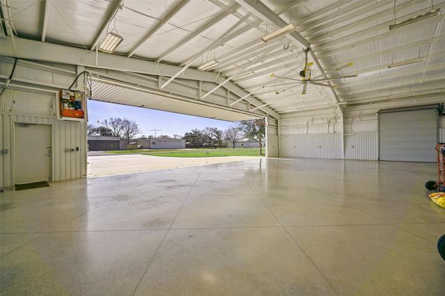 2208 Butler Drive, Friendswood, TX 77546
