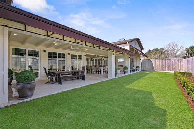 2208 Butler Drive, Friendswood, TX 77546
