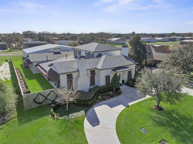 2208 Butler Drive, Friendswood, TX 77546