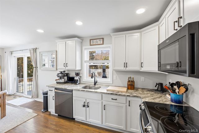 19 Raymond Avenue, Middle Island, NY 11953