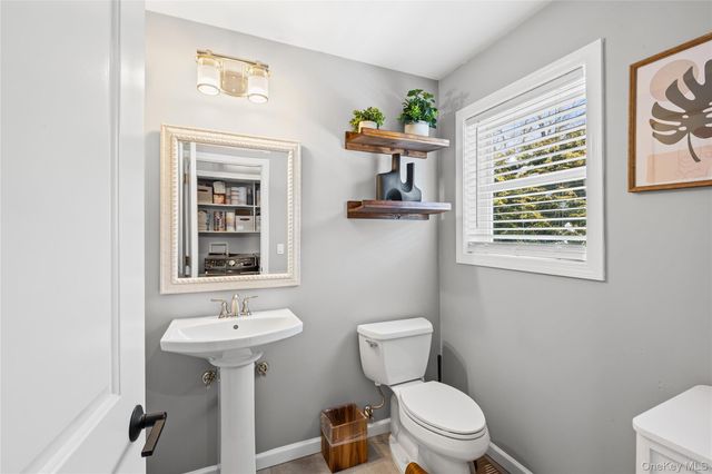 19 Raymond Avenue, Middle Island, NY 11953