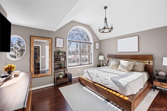 19 Raymond Avenue, Middle Island, NY 11953