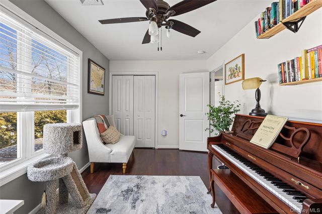 19 Raymond Avenue, Middle Island, NY 11953