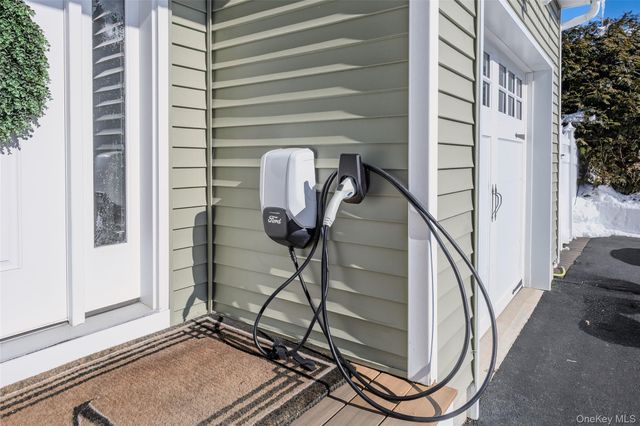 19 Raymond Avenue, Middle Island, NY 11953