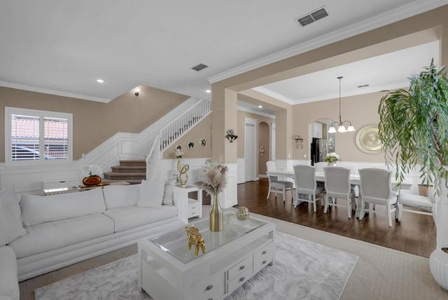 677 Stetson Dr, Oakdale, CA 95361