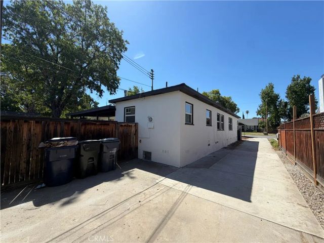 917 Campus Avenue, Redlands, CA 92374