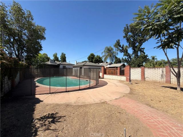 917 Campus Avenue, Redlands, CA 92374