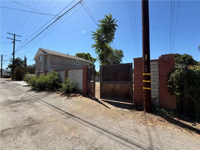 917 Campus Avenue, Redlands, CA 92374