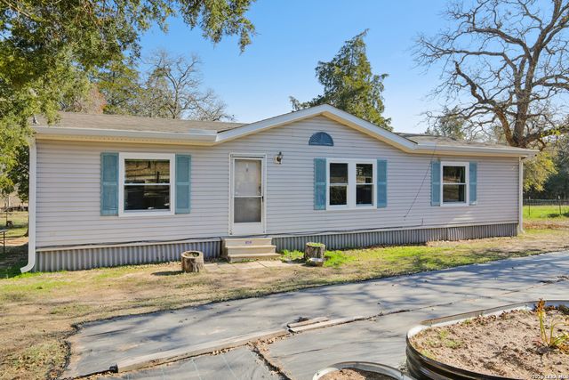 6975 Silvermine Rd, Harwood, TX 78632