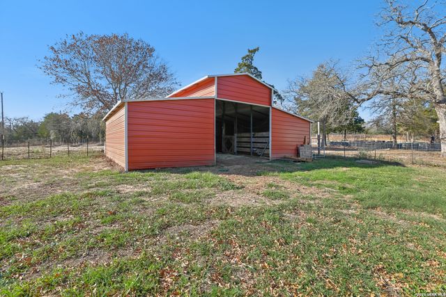 6975 Silvermine Rd, Harwood, TX 78632
