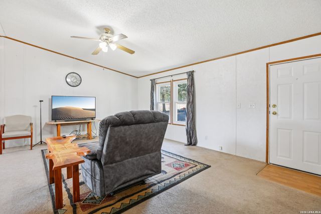 6975 Silvermine Rd, Harwood, TX 78632