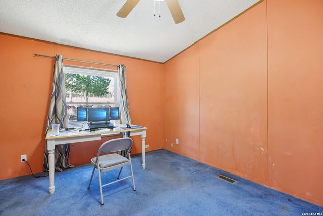 6975 Silvermine Rd, Harwood, TX 78632