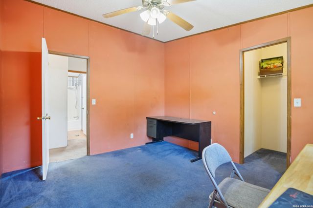 6975 Silvermine Rd, Harwood, TX 78632