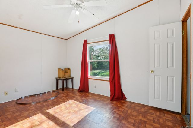 6975 Silvermine Rd, Harwood, TX 78632