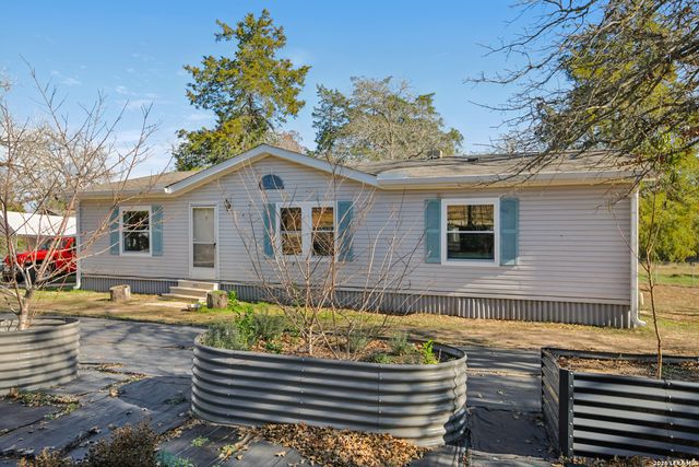 6975 Silvermine Rd, Harwood, TX 78632