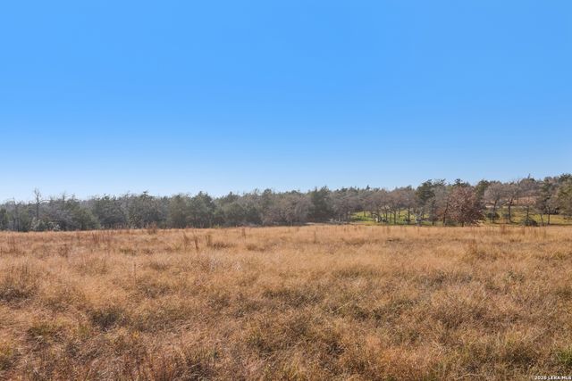 6975 Silvermine Rd, Harwood, TX 78632