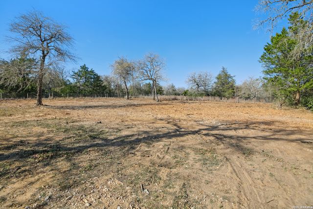 6975 Silvermine Rd, Harwood, TX 78632