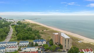 100 Lake Shore Drive 606, Michigan City, IN 46360