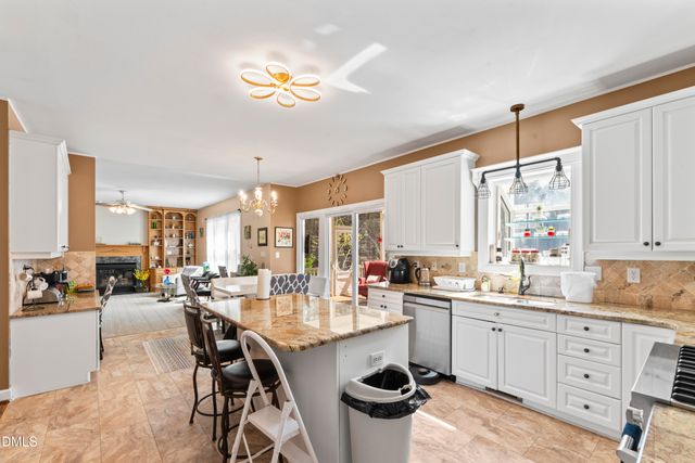 1224 Tartarian Trail, Apex, NC 27502