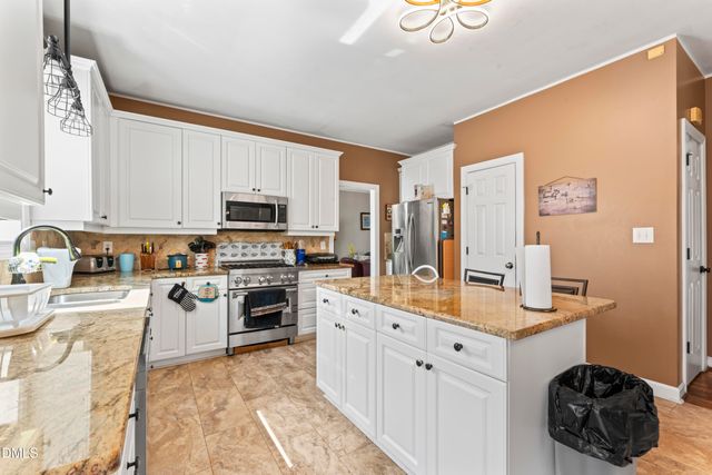 1224 Tartarian Trail, Apex, NC 27502