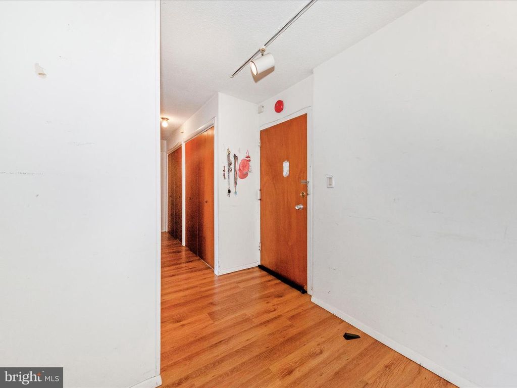 7501 DEMOCRACY BLVD #B116, Bethesda, MD 20817