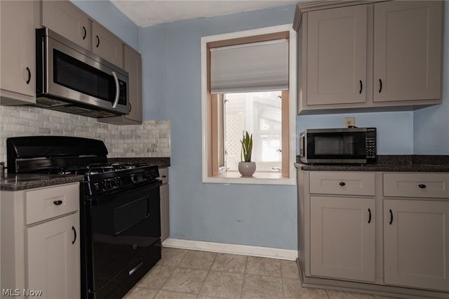 1259 E 351 Street, Eastlake, OH 44095