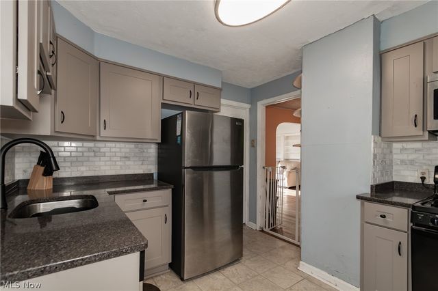 1259 E 351 Street, Eastlake, OH 44095