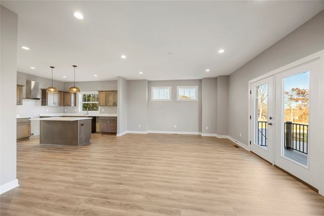 335 Forest Avenue 22, Des Moines, IA 50314