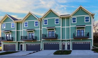 335 Forest Avenue 22, Des Moines, IA 50314