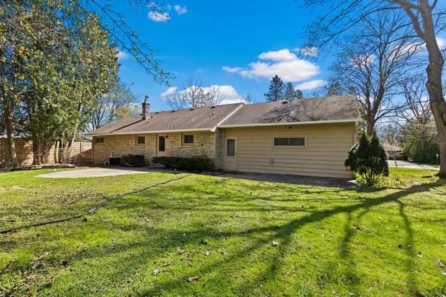 8727 Kildeer COURT, Brown Deer, WI 53209