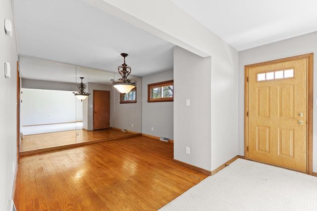 8727 Kildeer COURT, Brown Deer, WI 53209