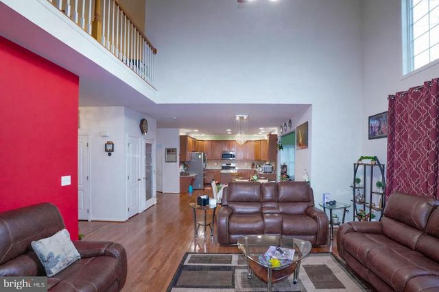 25957 DONOVAN DR, Chantilly, VA 20152