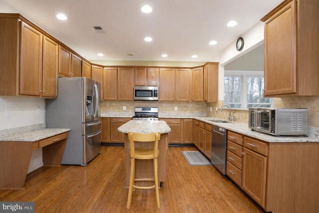 25957 DONOVAN DR, Chantilly, VA 20152