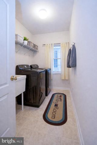 25957 DONOVAN DR, Chantilly, VA 20152