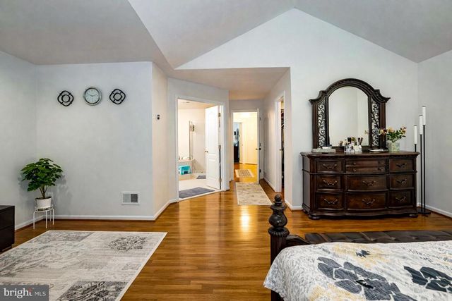 25957 DONOVAN DR, Chantilly, VA 20152