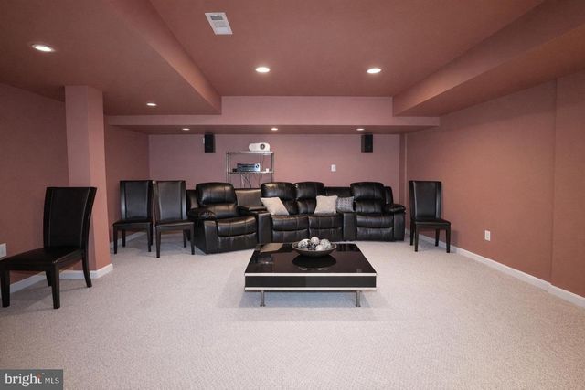 25957 DONOVAN DR, Chantilly, VA 20152