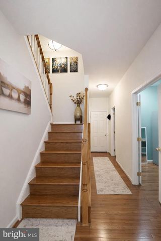 25957 DONOVAN DR, Chantilly, VA 20152