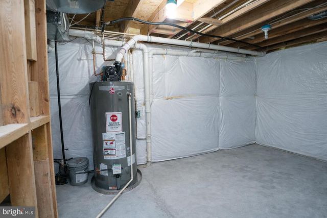 25957 DONOVAN DR, Chantilly, VA 20152