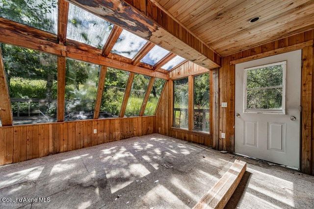 6864 E Sunnyside Rd, Coeur D'alene, ID 83814